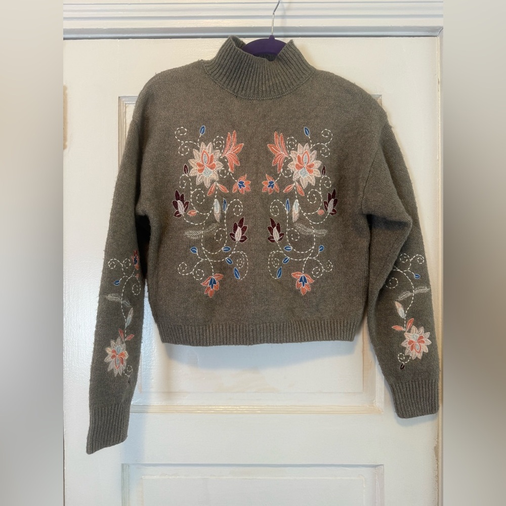 Floral Embroidered Turtleneck Sweater